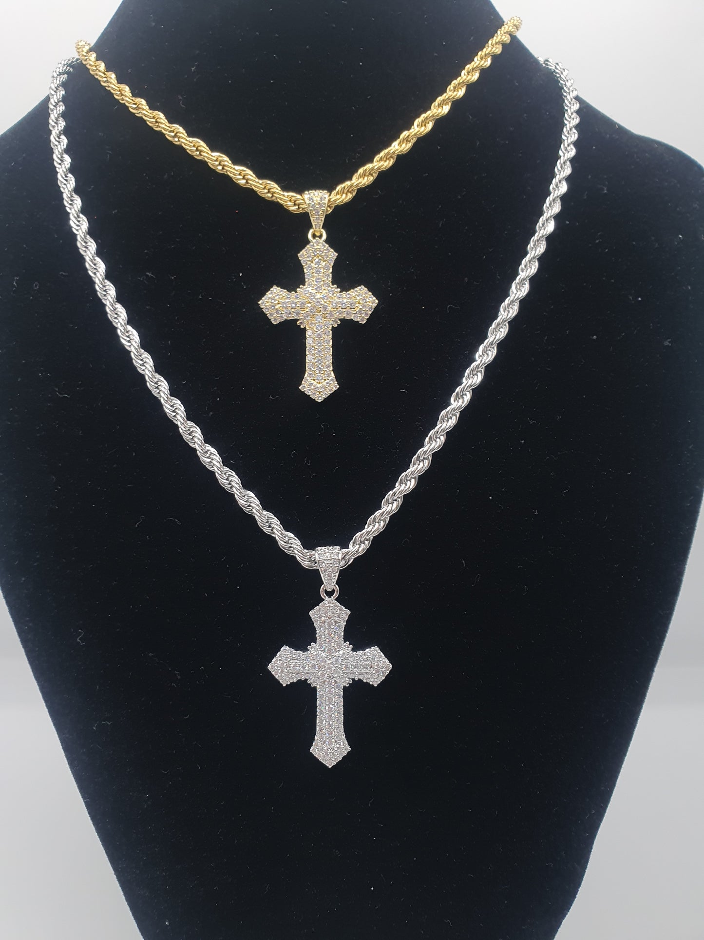 Collana Croce Zirconi