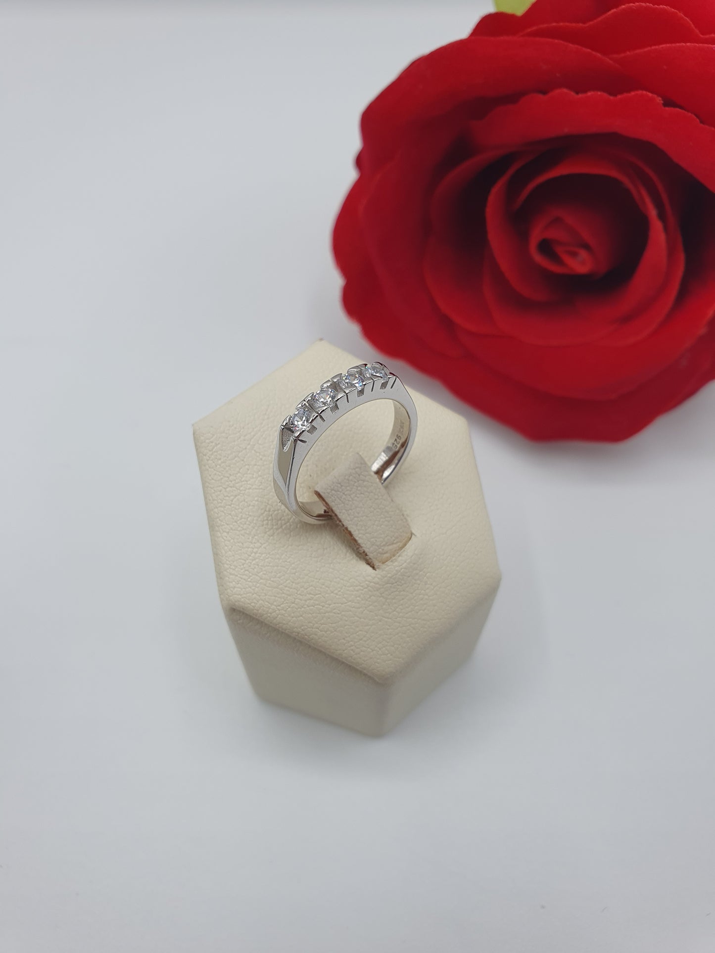 Anello Mezza Veretta