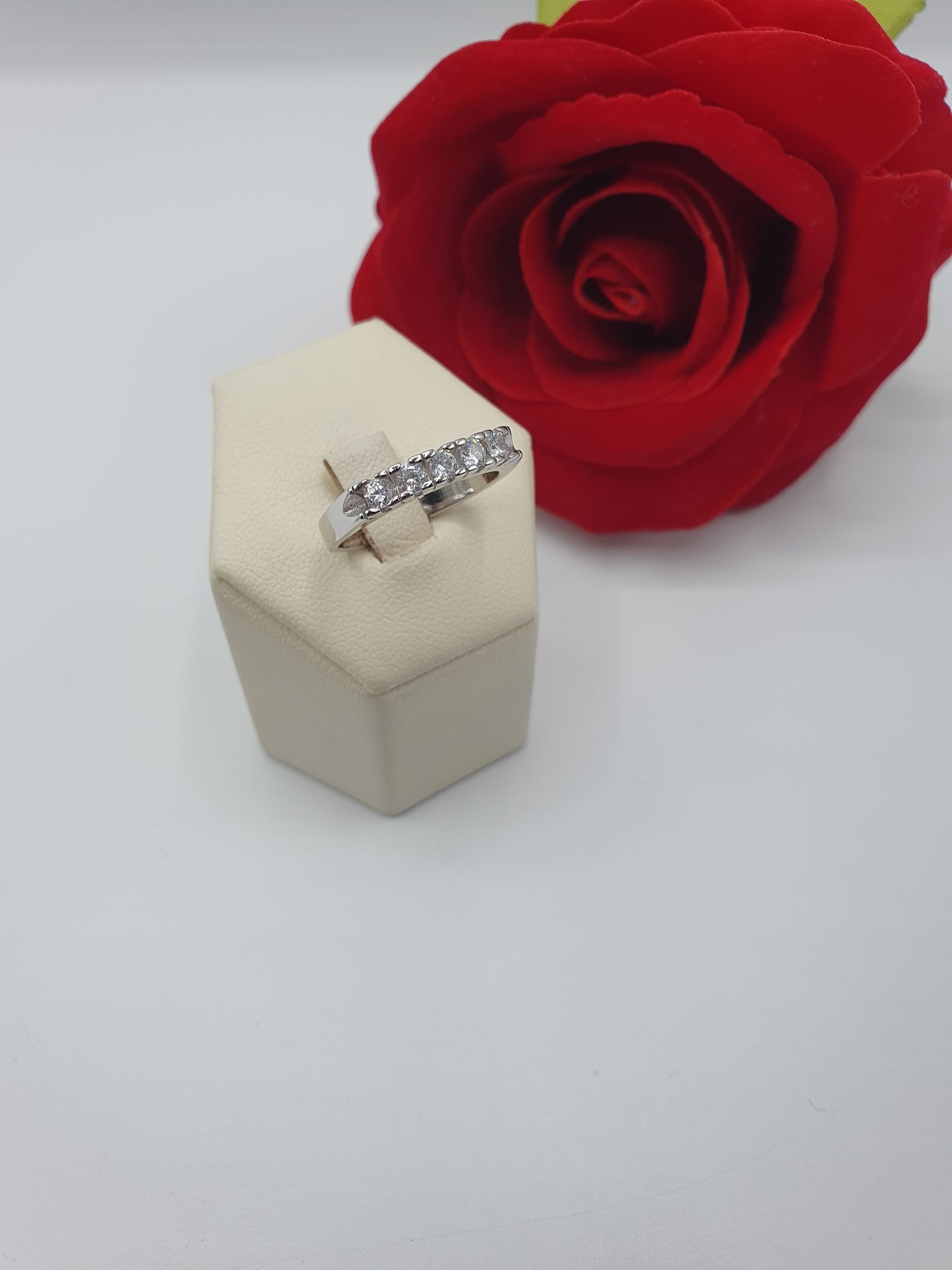 Anello Mezza Veretta